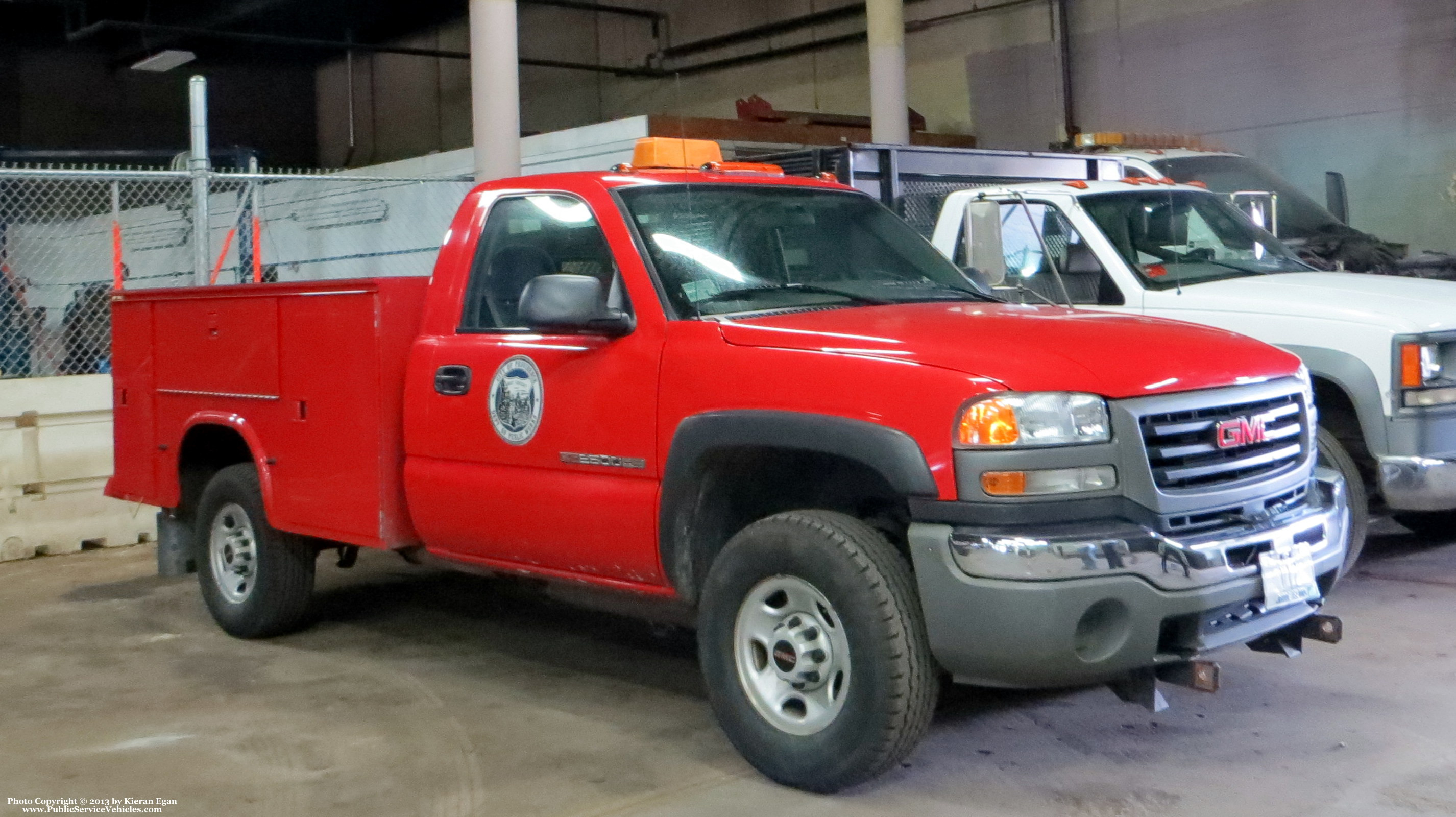 A photo  of Providence Environmental Services Division
            Truck 112, a 1999-2006 GMC 2500             taken by Kieran Egan