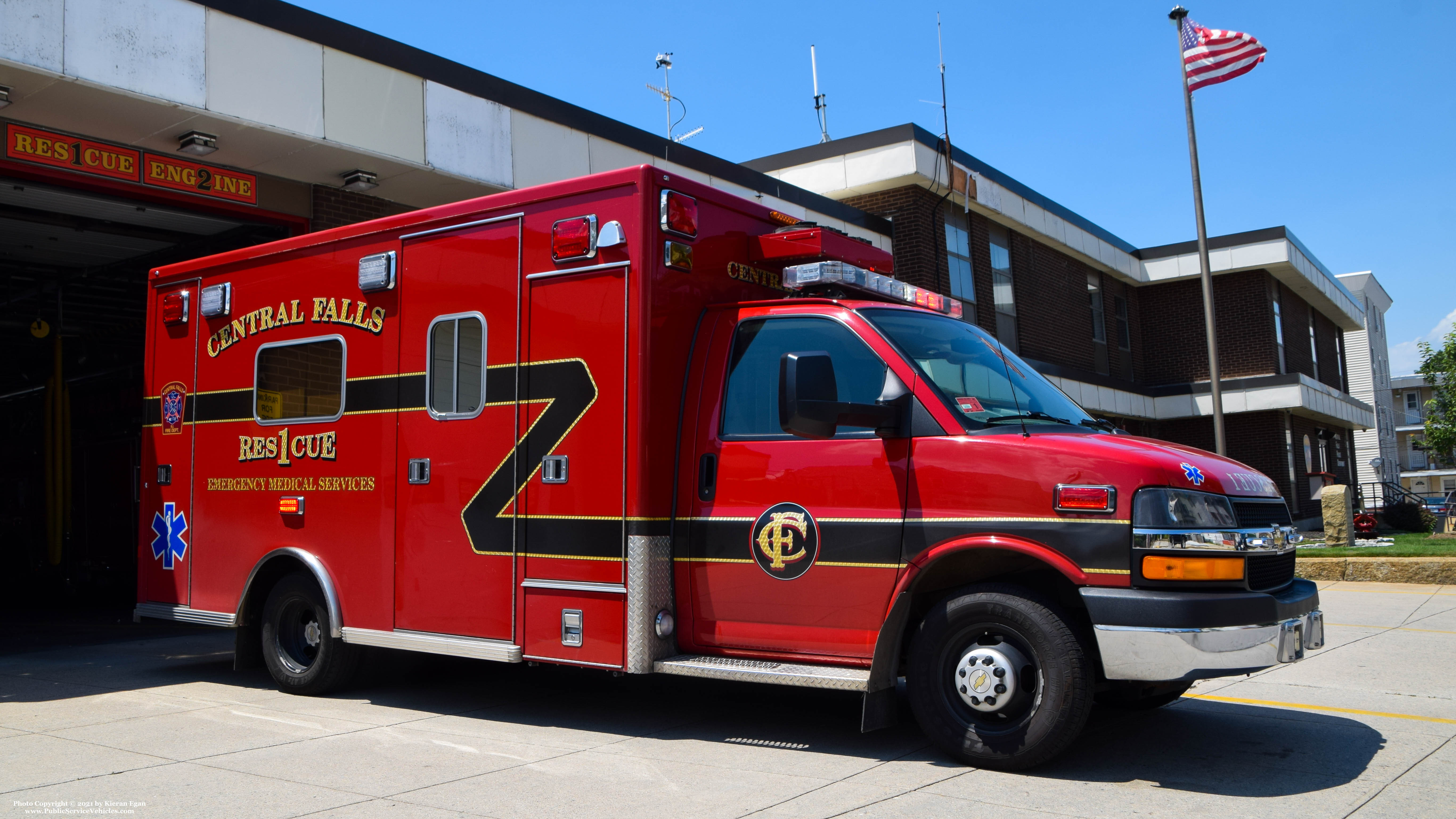 A photo  of Central Falls Fire
            Rescue 1, a 2013 Chevrolet G4500             taken by Kieran Egan