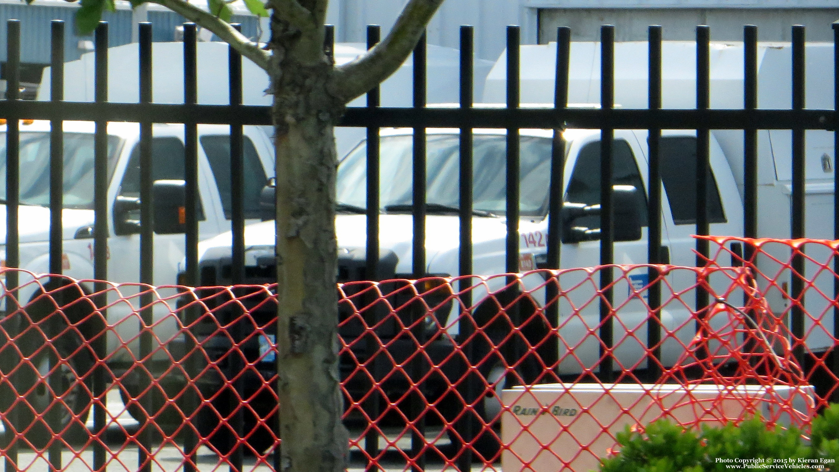 A photo  of Massachusetts Port Authority
            Truck 142A, a 2008-2011 Ford F-350 Crew Cab             taken by Kieran Egan