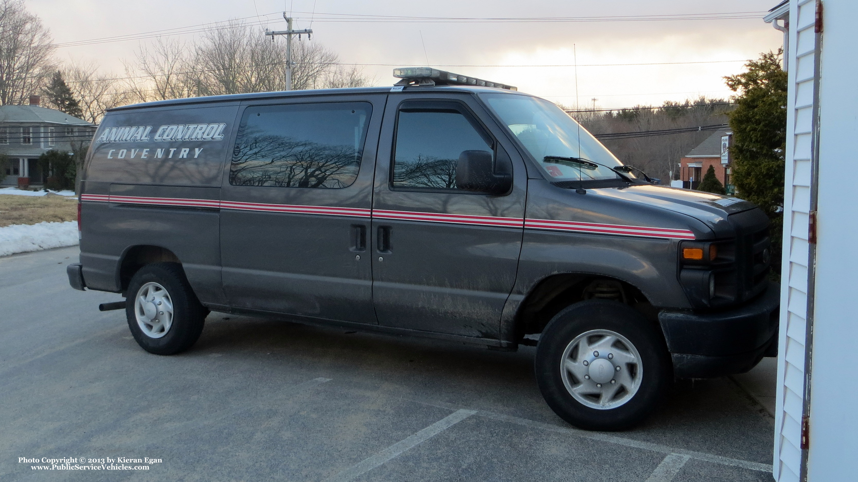 A photo  of Coventry Police
            Cruiser 420, a 2008 Ford Econoline             taken by Kieran Egan