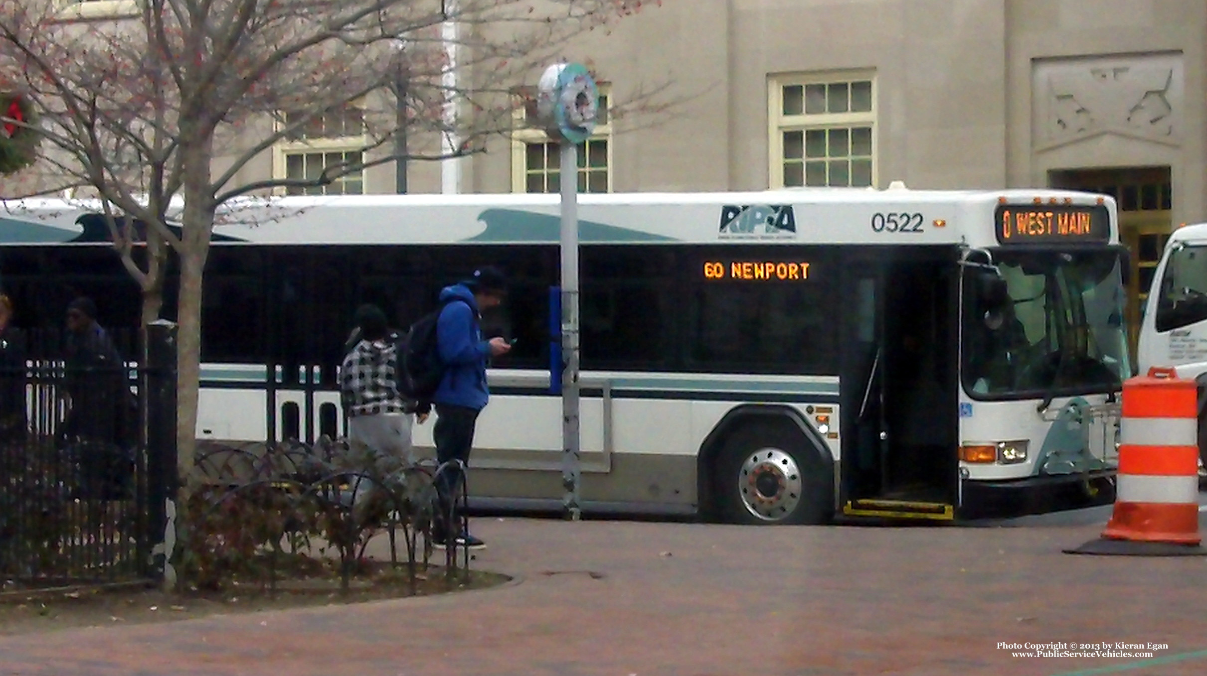 A photo  of Rhode Island Public Transit Authority
            Bus 0522, a 2005 Gillig Low Floor             taken by Kieran Egan