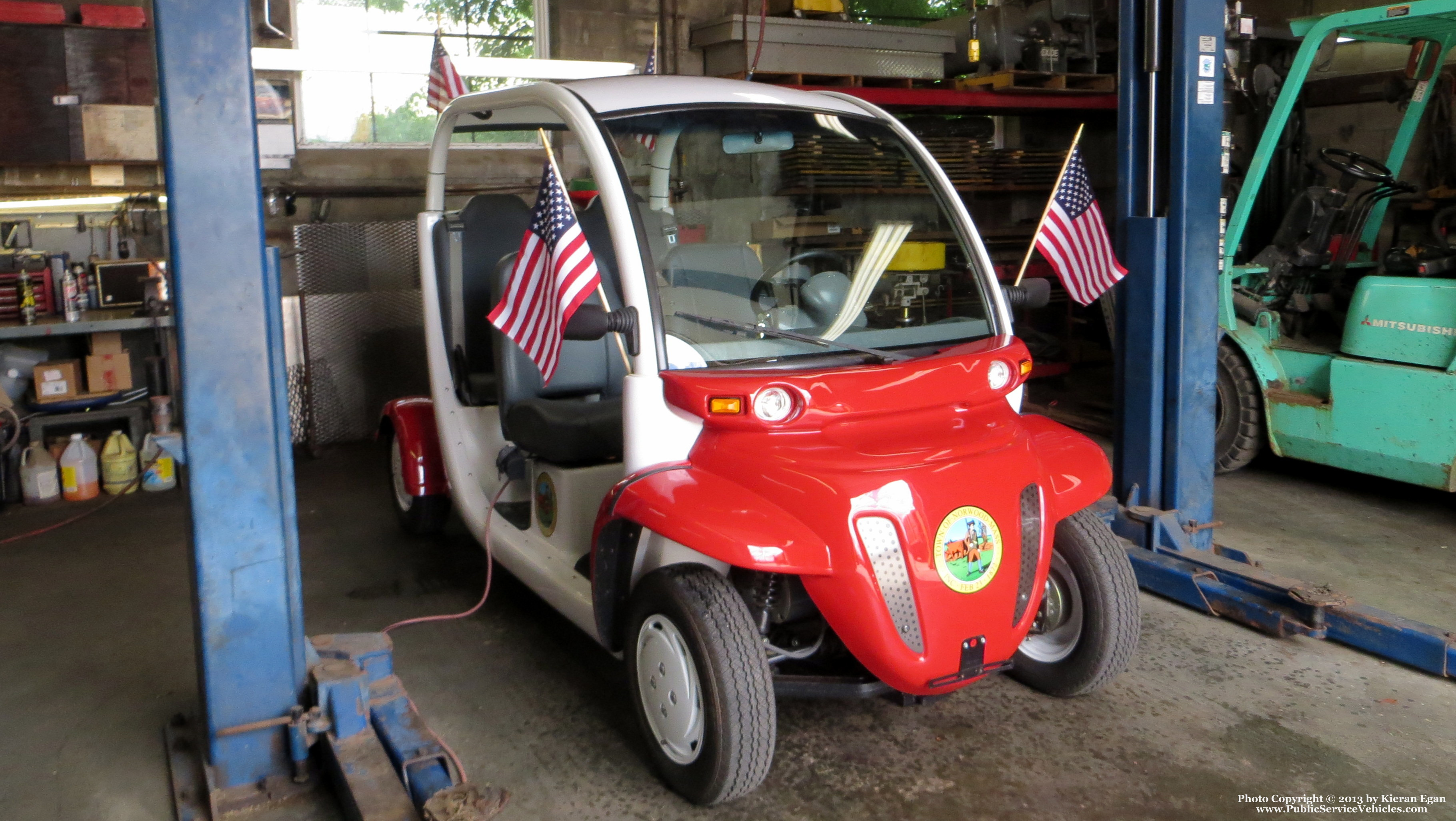 A photo  of Norwood Public Works
            Golf Cart, a 1990-2010 Golf Cart             taken by Kieran Egan