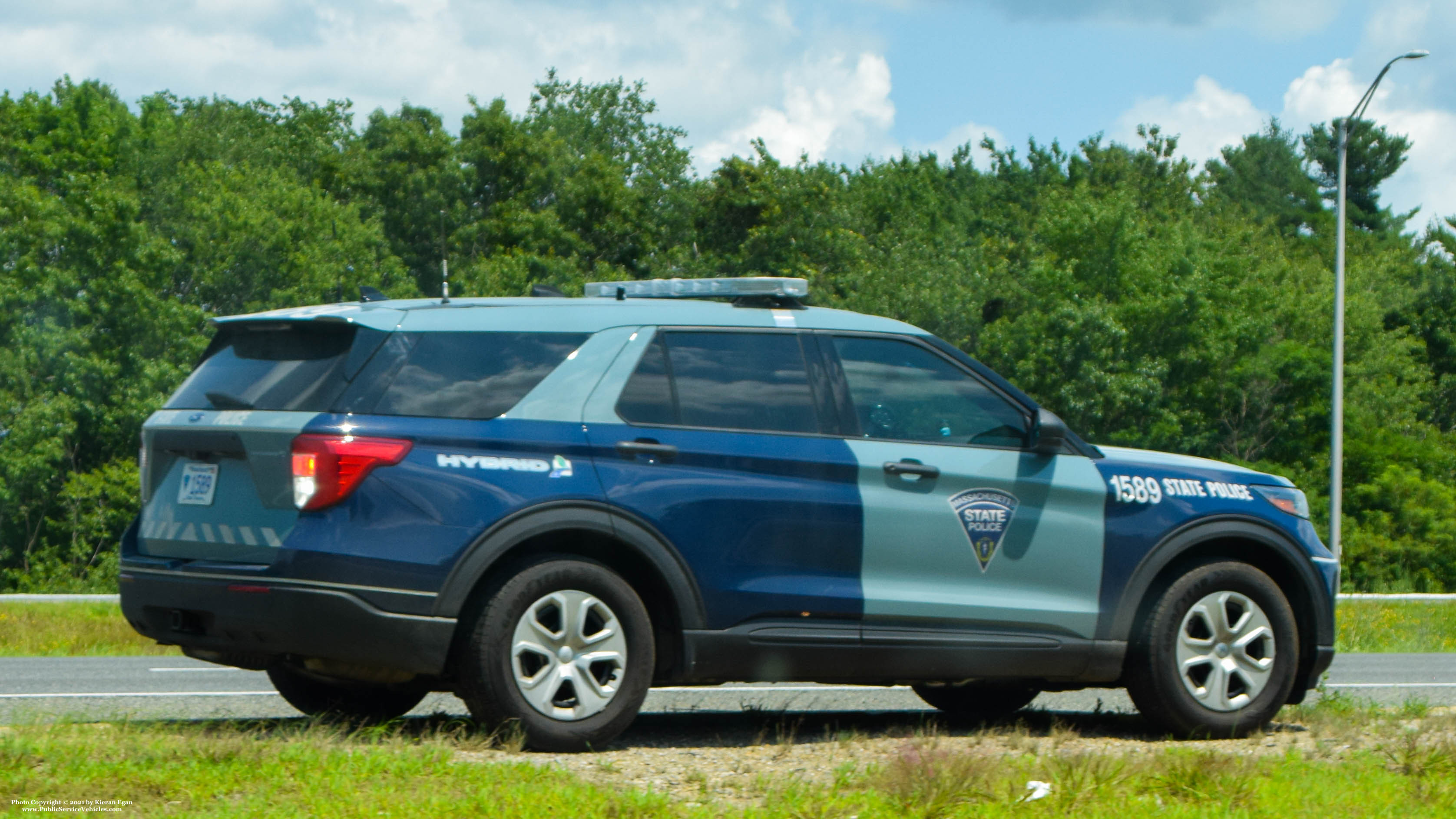 A photo  of Massachusetts State Police
            Cruiser 1589, a 2020 Ford Police Interceptor Utility Hybrid             taken by Kieran Egan