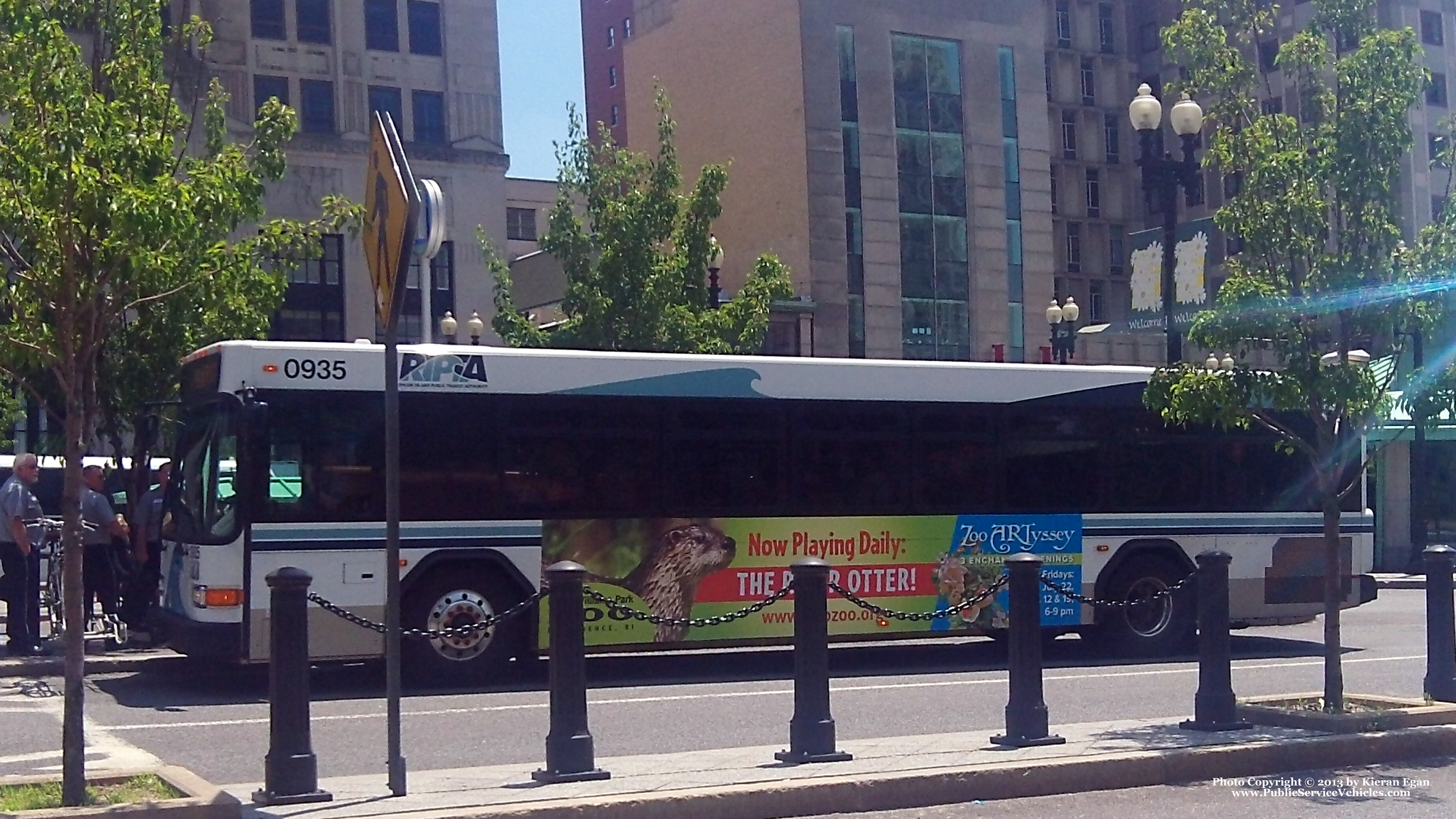 A photo  of Rhode Island Public Transit Authority
            Bus 0535, a 2005 Gillig Low Floor             taken by Kieran Egan