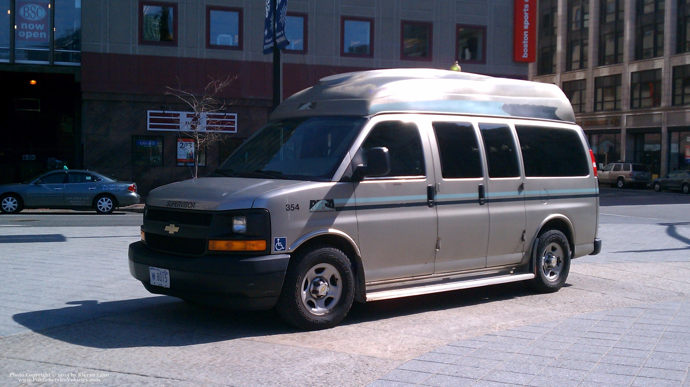A photo  of Rhode Island Public Transit Authority
            Van 40354, a 2003 Chevrolet Express             taken by Kieran Egan