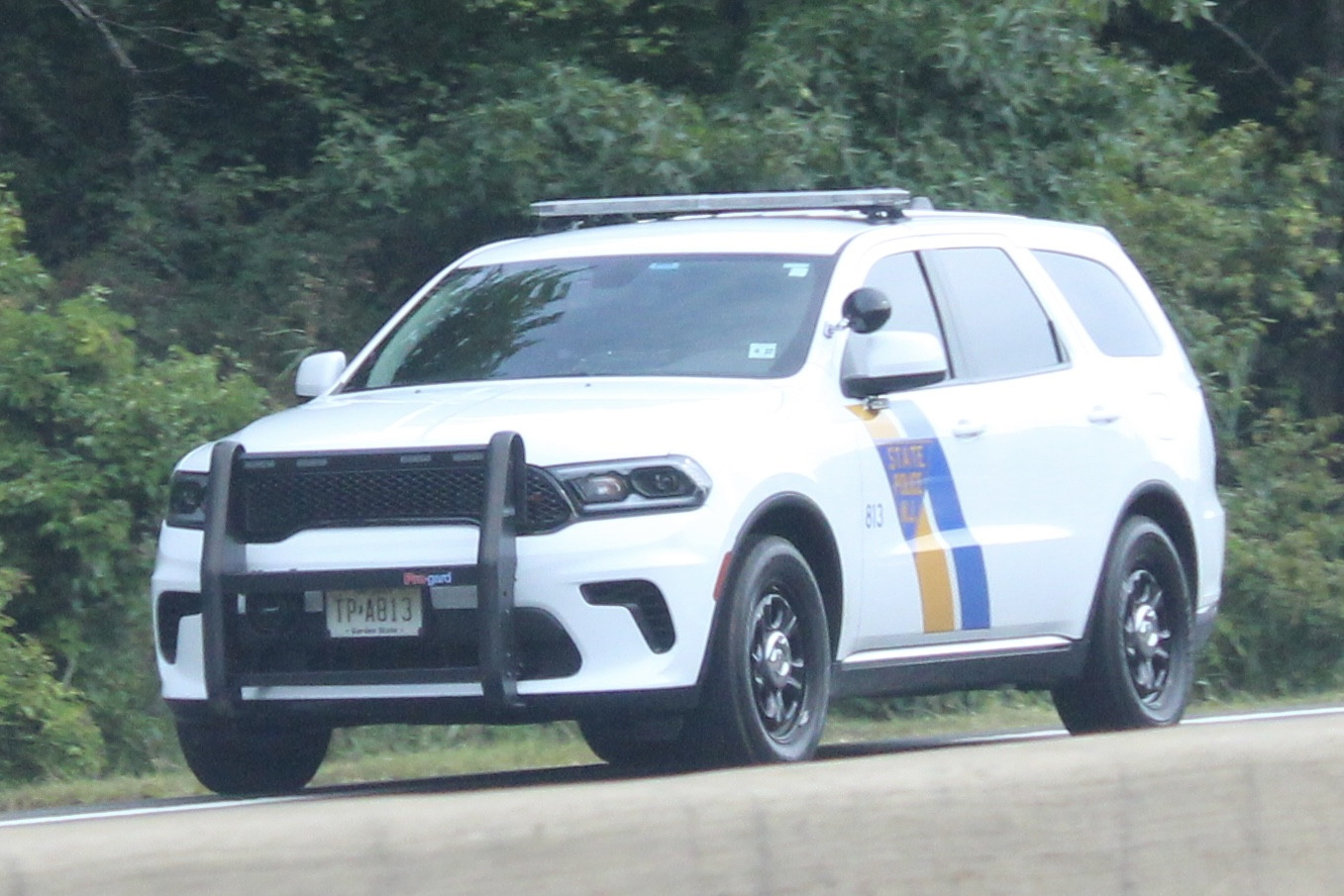A photo  of New Jersey State Police
            Cruiser 813, a 2021 Dodge Durango             taken by @riemergencyvehicles