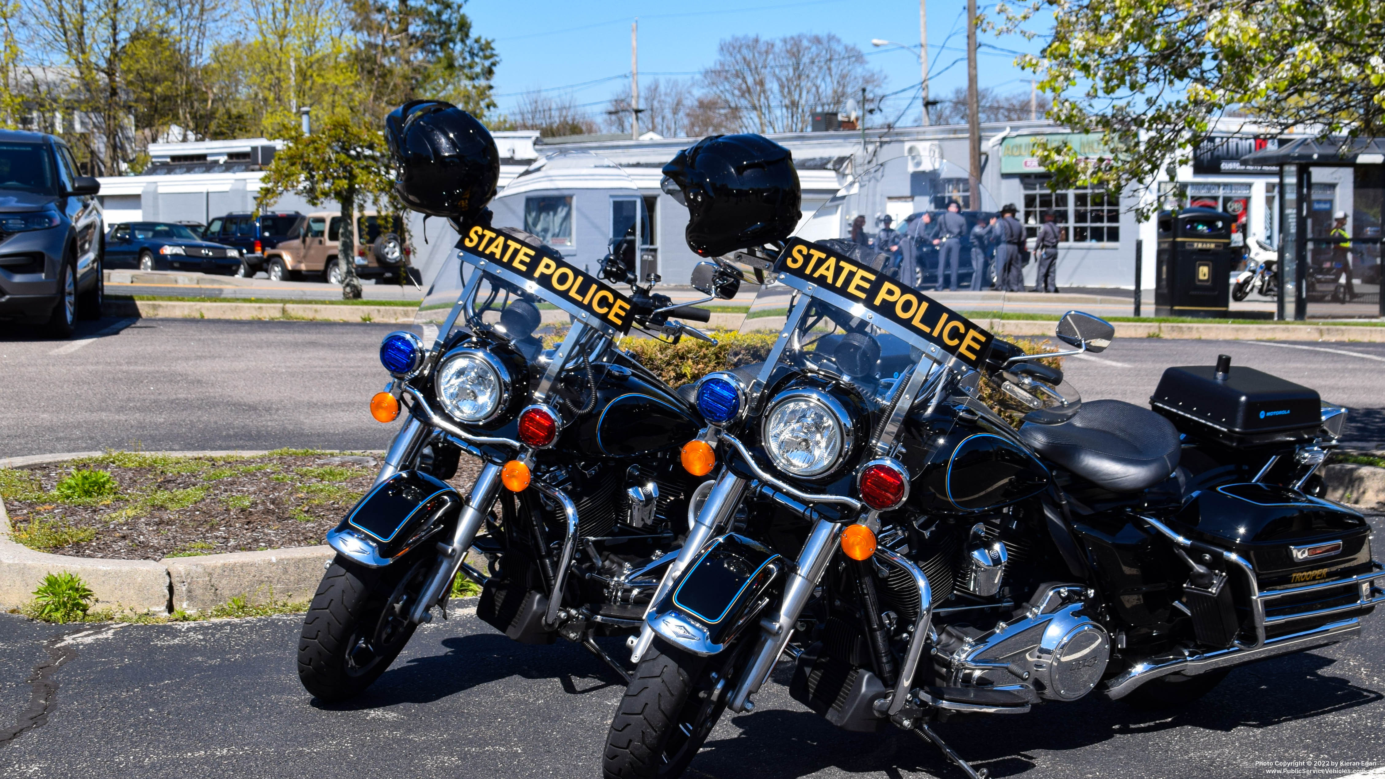 A photo  of Connecticut State Police
            Motorcycle, a 2000-2022 Harley Davidson Road King             taken by Kieran Egan
