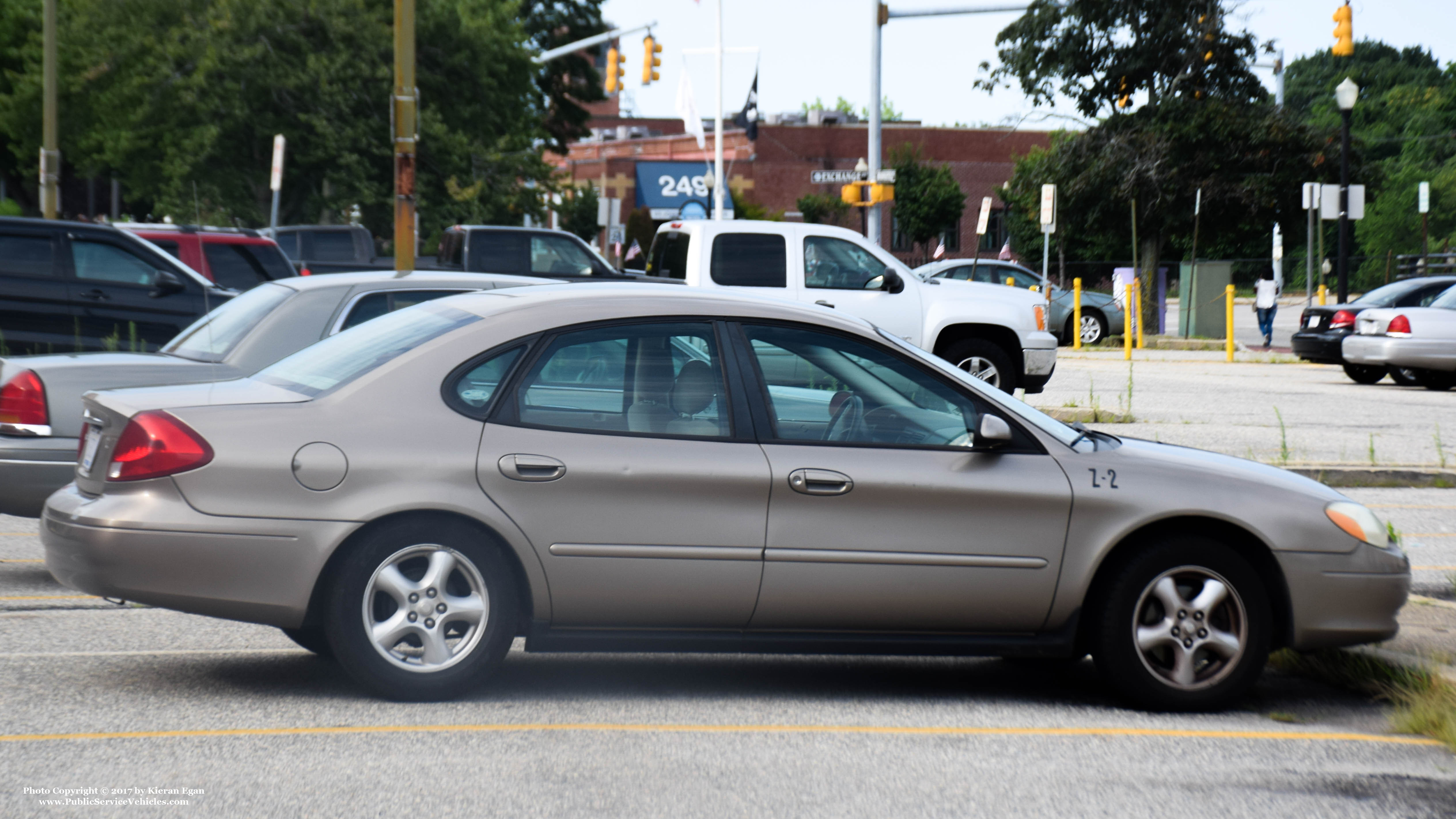 A photo  of Pawtucket Public Works
            Zoning 2, a 2001-2007 Ford Taurus             taken by Kieran Egan