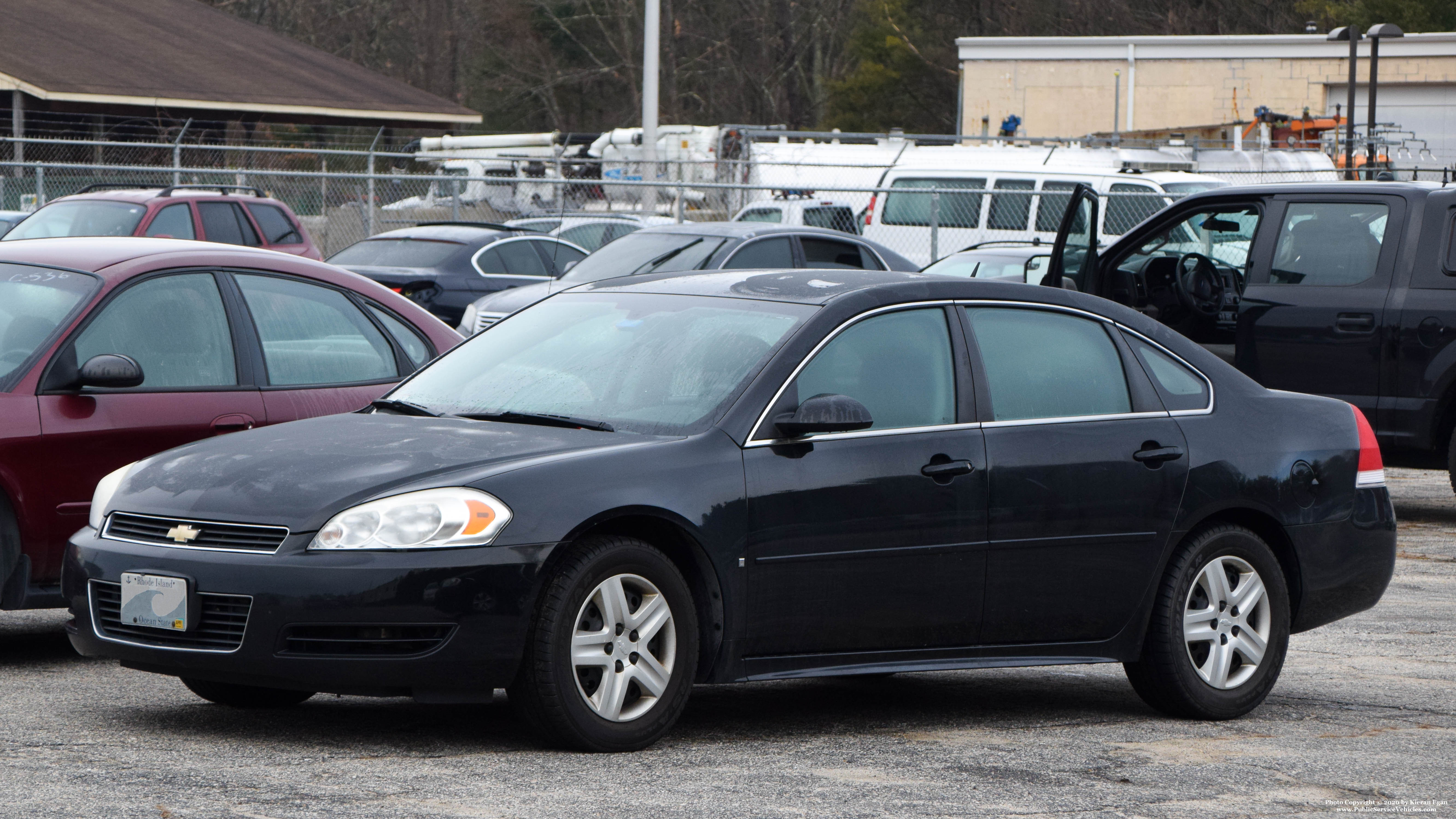 A photo  of Rhode Island State Police
            Unmarked Unit, a 2005-2013 Chevrolet Impala             taken by Kieran Egan