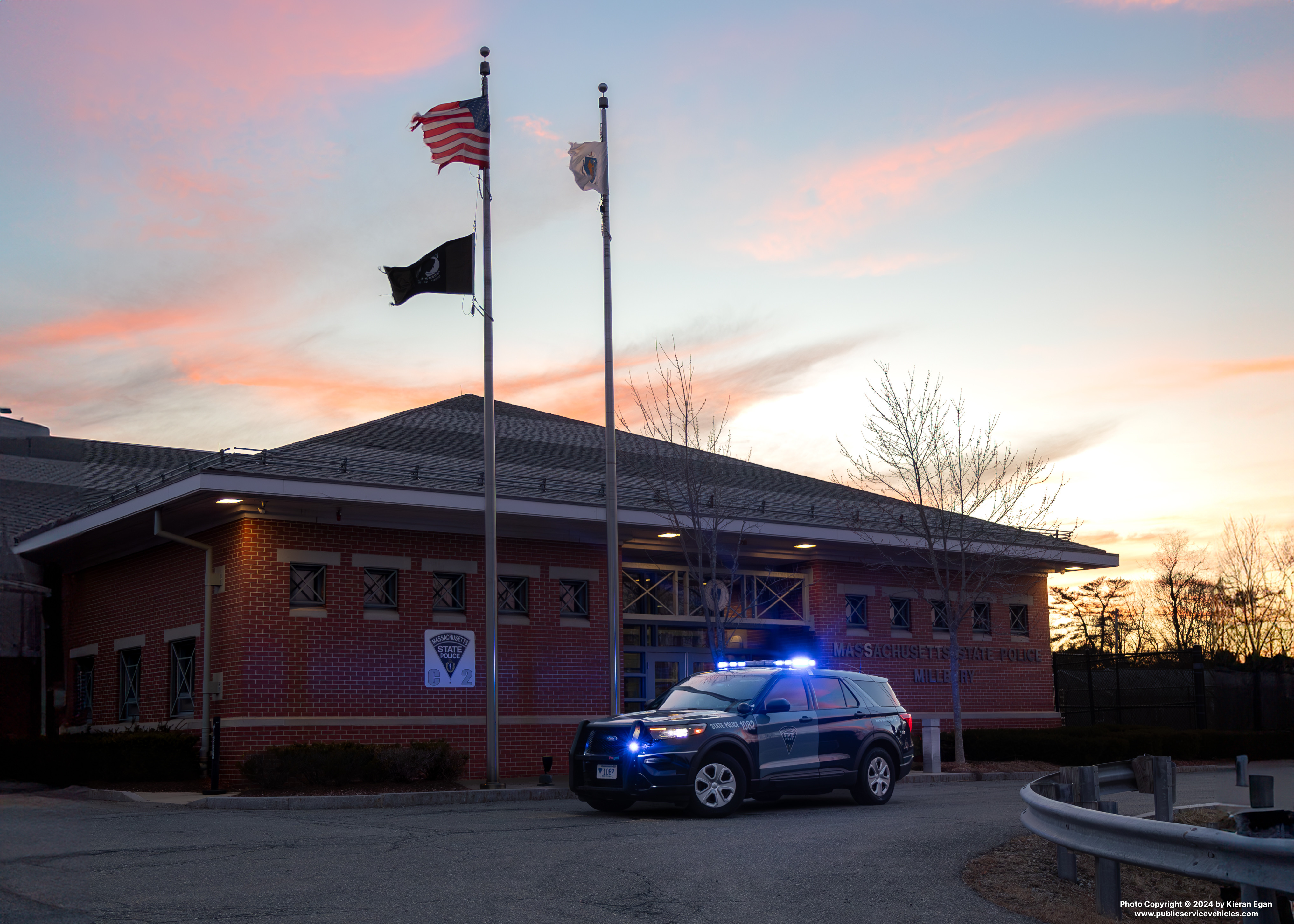 A photo  of Massachusetts State Police
            Cruiser 1082, a 2022 Ford Police Interceptor Utility Hybrid             taken by Kieran Egan