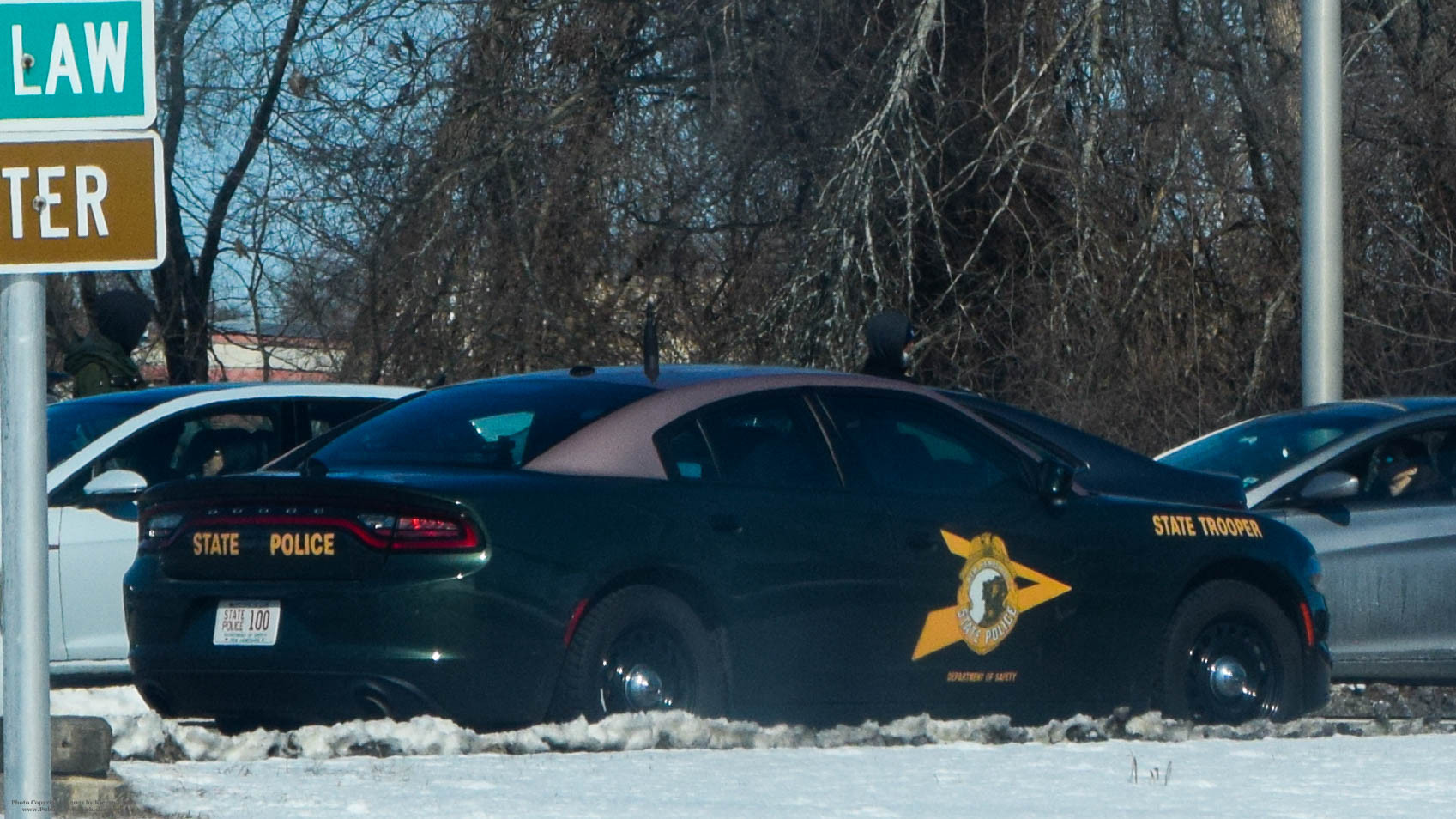A photo  of New Hampshire State Police
            Cruiser 100, a 2017-2019 Dodge Charger             taken by Kieran Egan