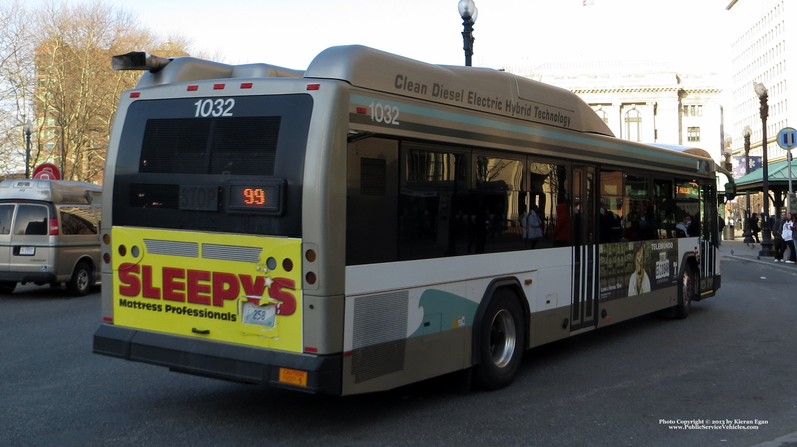 A photo  of Rhode Island Public Transit Authority
            Bus 1032, a 2010 Gillig BRT HEV             taken by Kieran Egan