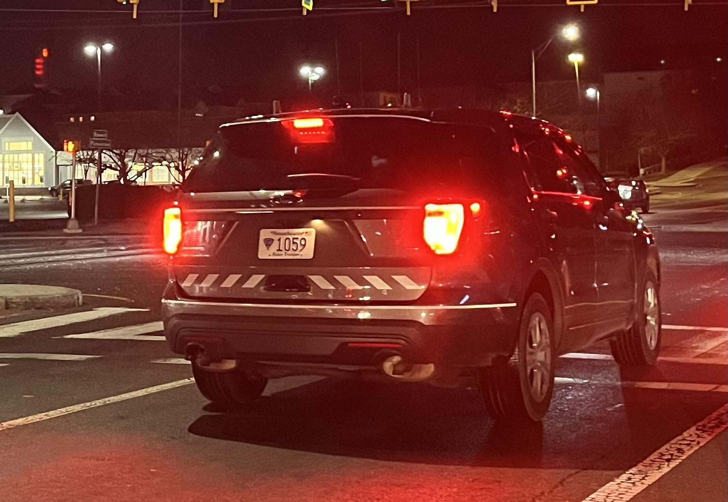 A photo  of Massachusetts State Police
            Cruiser 1059, a 2017 Ford Police Interceptor Utility             taken by @riemergencyvehicles