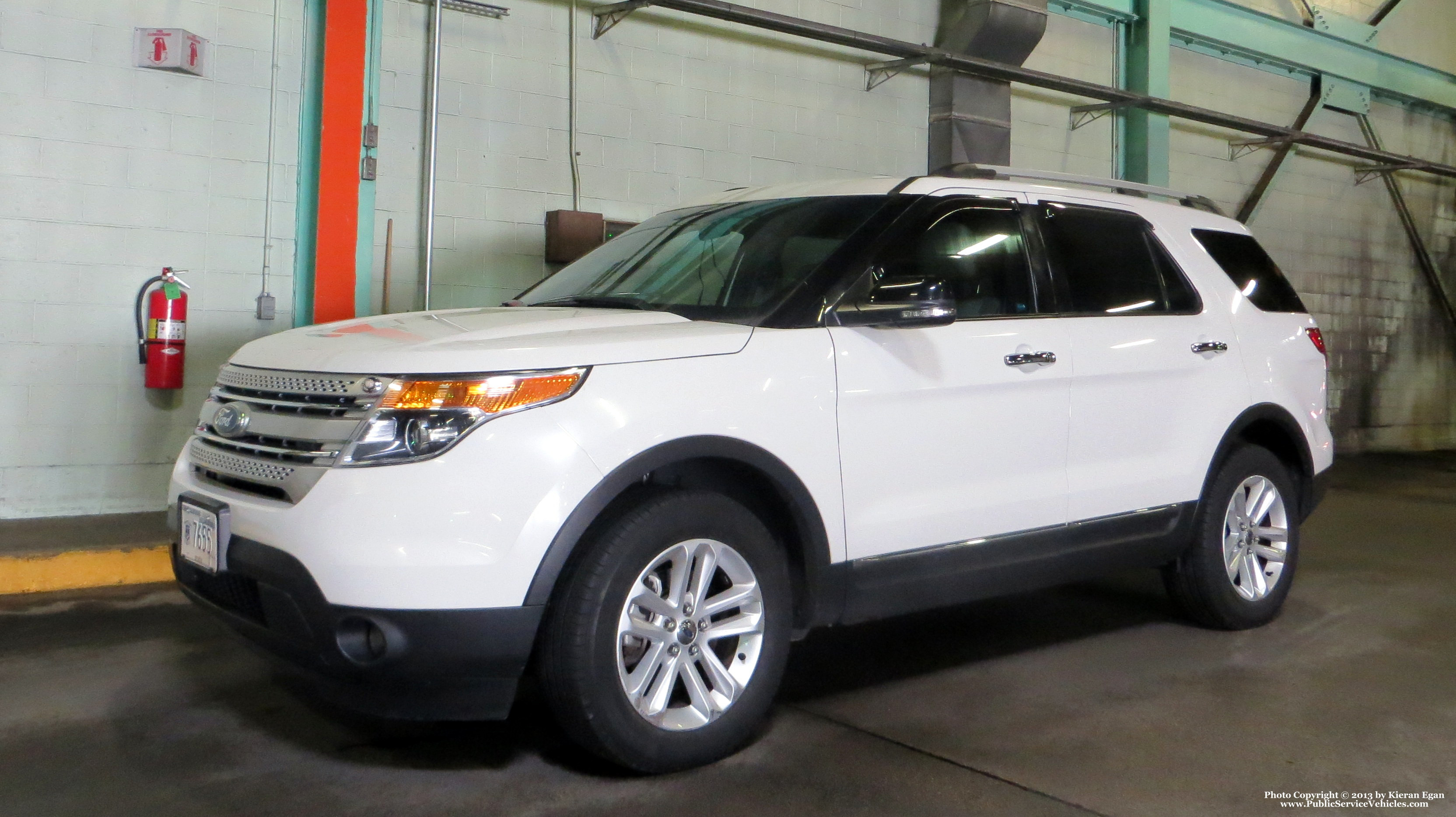 A photo  of Rhode Island Public Transit Authority
            Inspector's Unit, a 2011-2013 Ford Explorer             taken by Kieran Egan