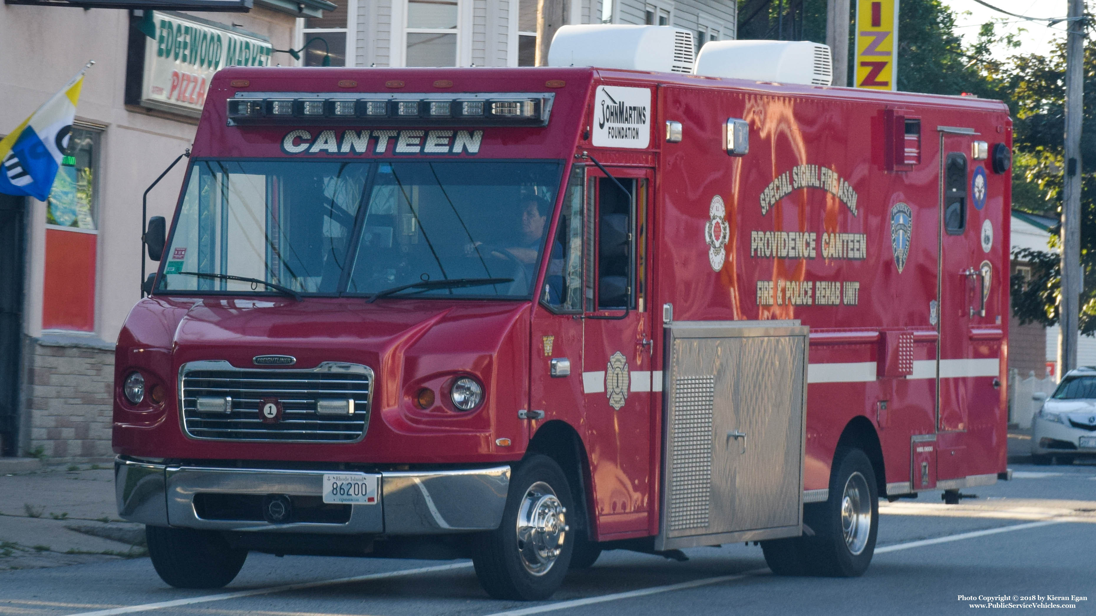 A photo  of Special Signal Fire Association
            Canteen 1, a 2009 Freightliner             taken by Kieran Egan