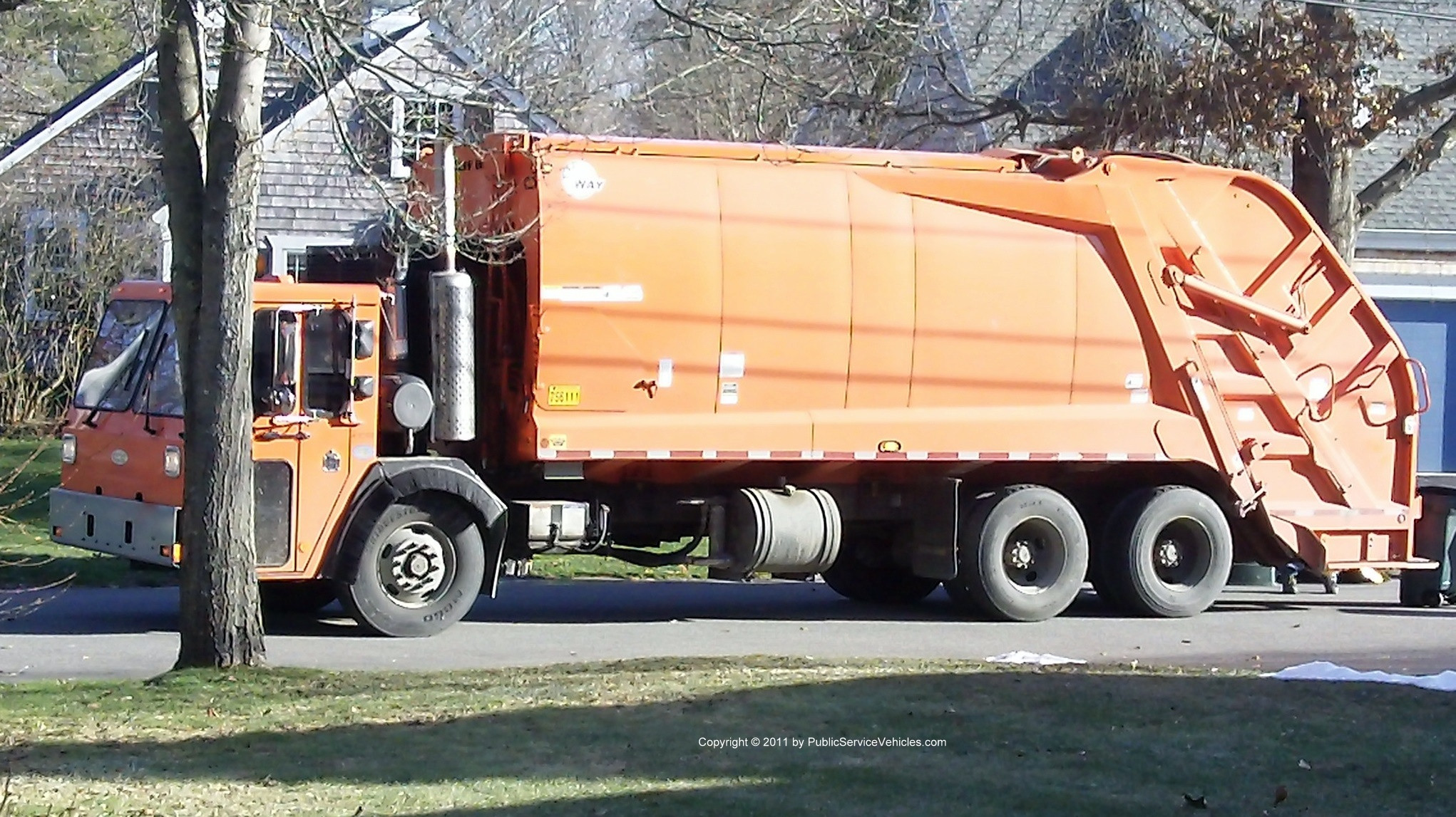 A photo  of Barrington Public Works
            Truck 171, a 2009 Crane Carrier/New-Way Rear-Loader             taken by Kieran Egan
