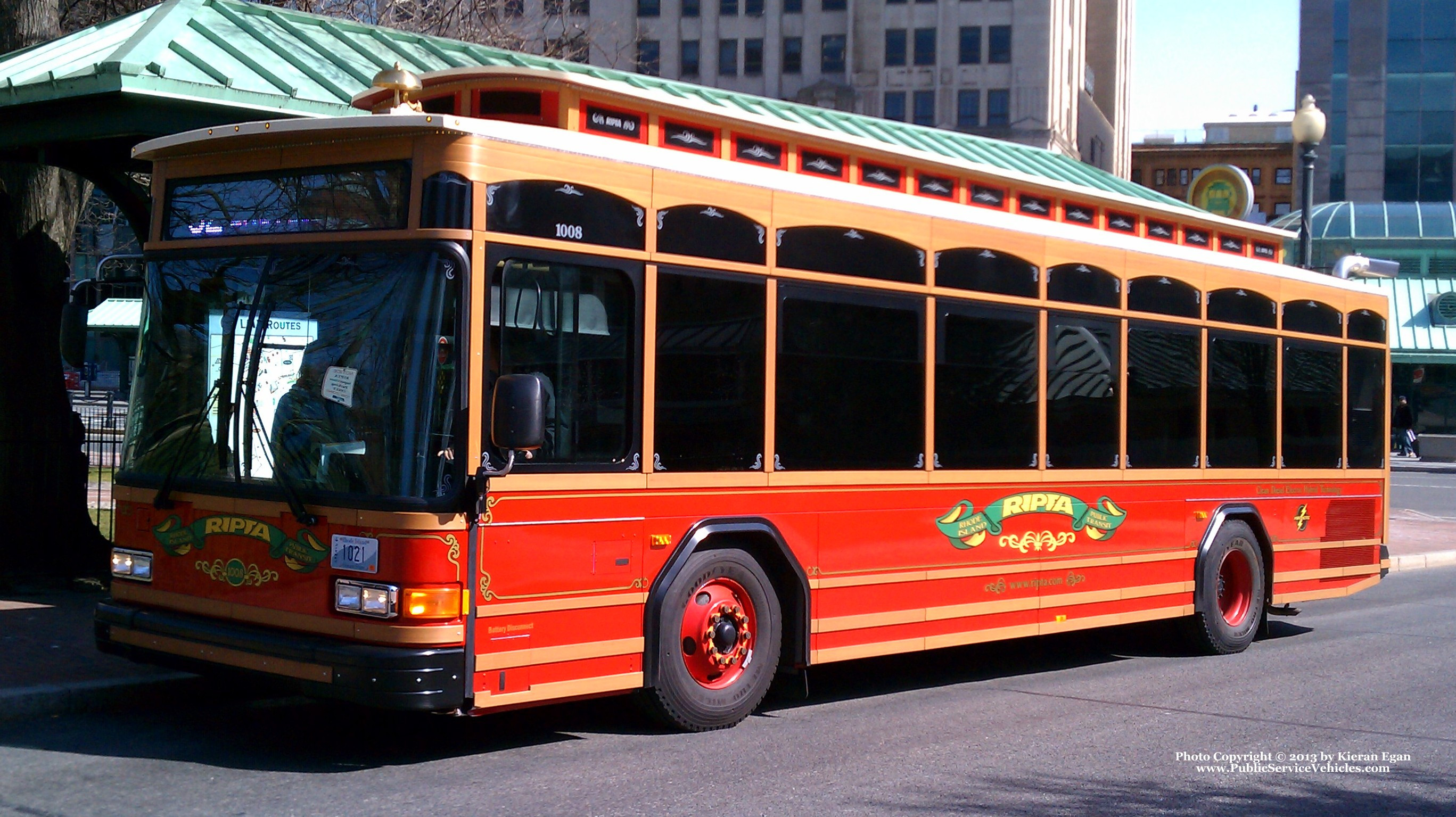 A photo  of Rhode Island Public Transit Authority
            Trolley 1008, a 2010 Gillig Low Floor Trolley Replica HEV             taken by Kieran Egan