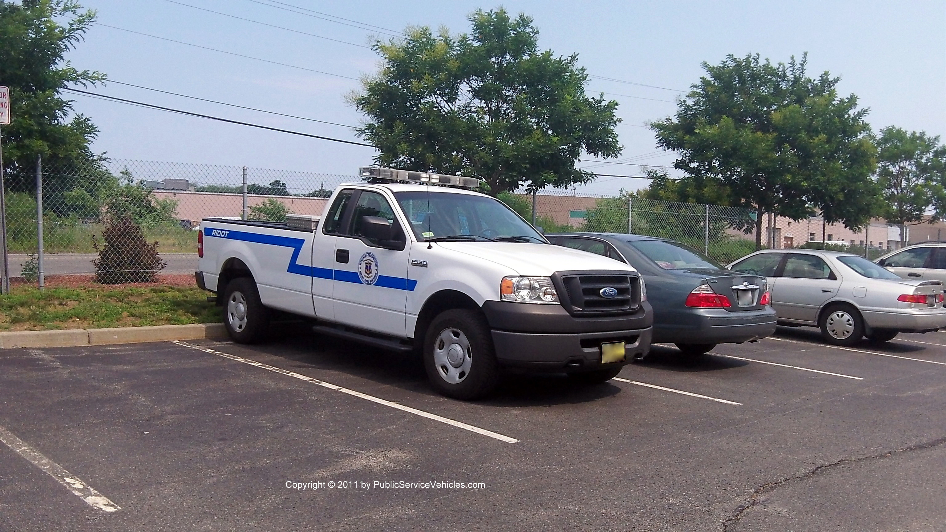 A photo  of Rhode Island Department of Transportation
            Truck 357, a 2004-2008 Ford F-150 XL             taken by Kieran Egan