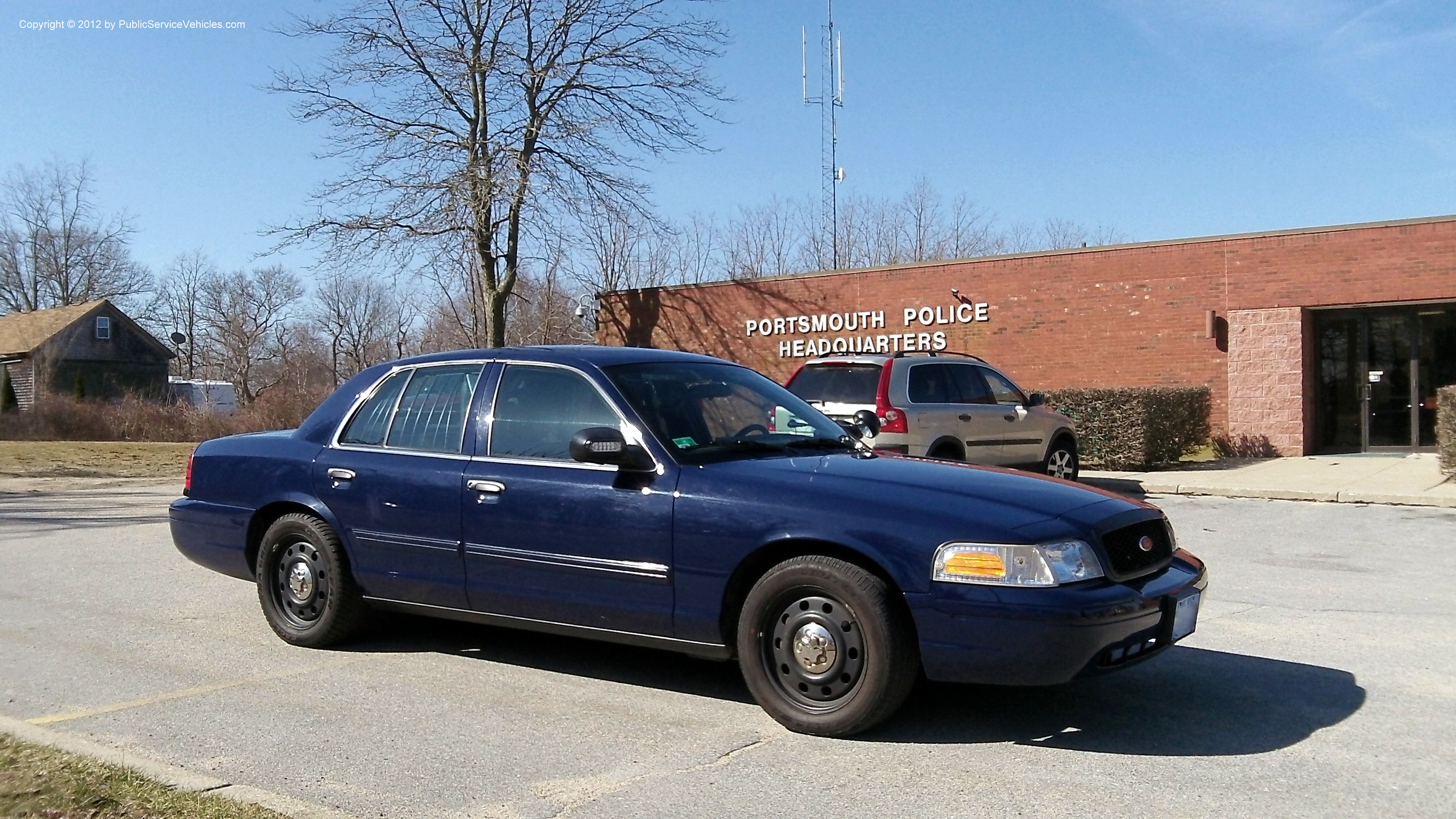 A photo  of Portsmouth Police
            Car 6, a 2011 Ford Crown Victoria Police Interceptor             taken by Kieran Egan