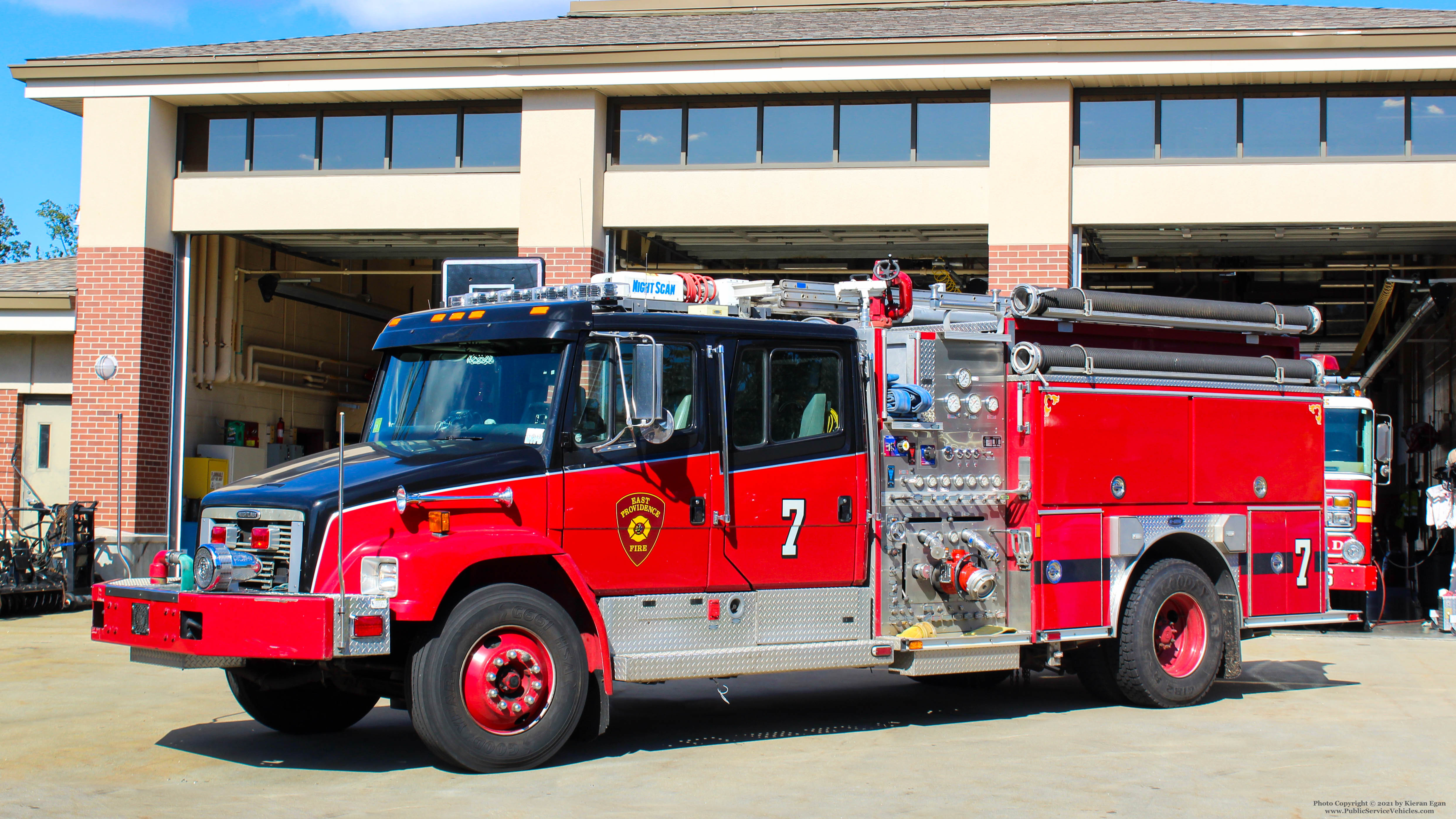 A photo  of East Providence Fire
            Engine 7, a 2001 Freightliner FL-80/E-One             taken by Kieran Egan