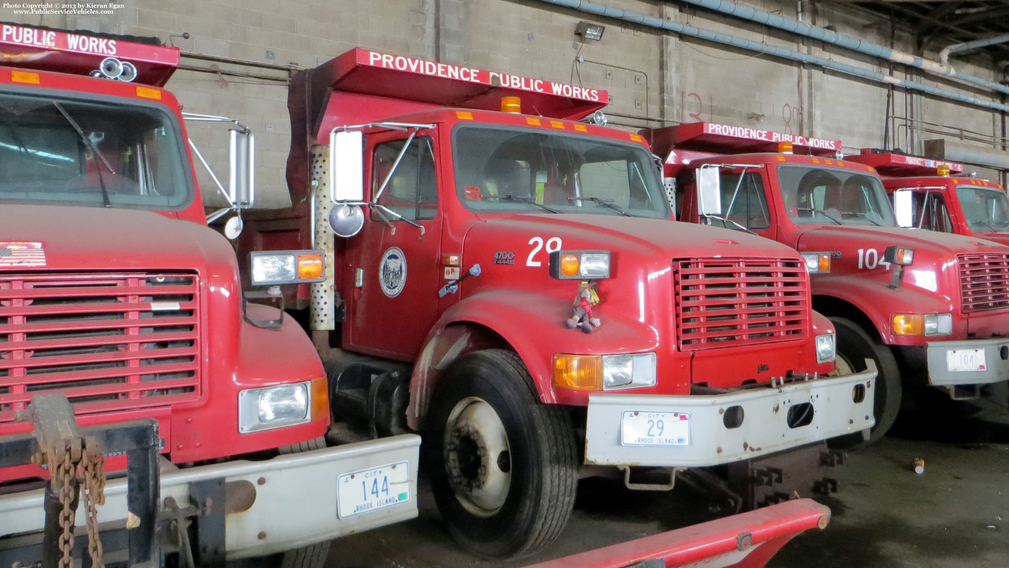 A photo  of Providence Highway Division
            Truck 29, a 1989-2001 International 4700             taken by Kieran Egan