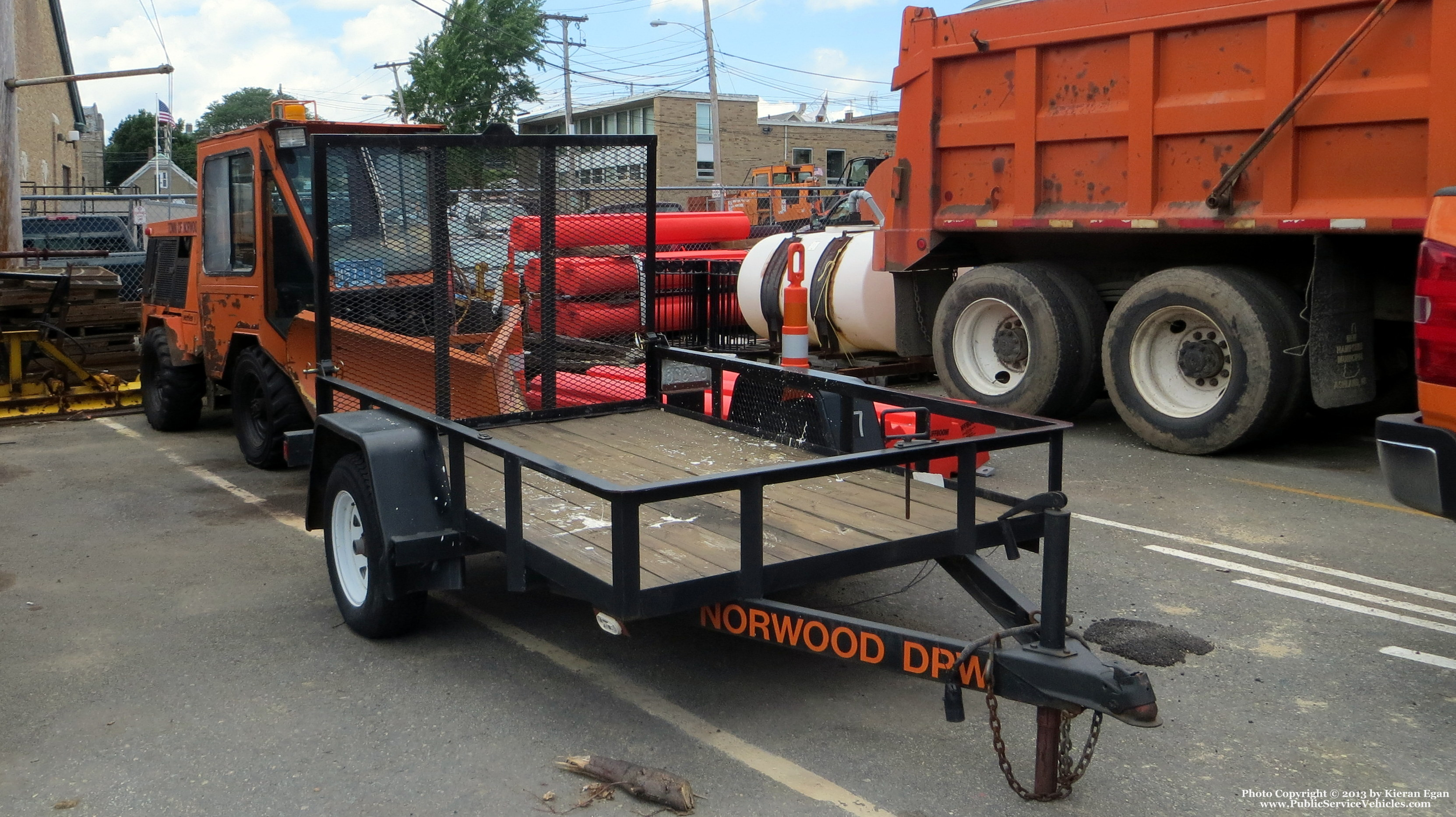 A photo  of Norwood Public Works
            Trailer 7, a 1990-2010 Trailer             taken by Kieran Egan