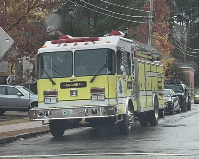 A photo  of Antique Fire Apparatus in New Hampshire
            Tenney Mountain Engine 4, a 1995 Spartan             taken by Erik Gooding