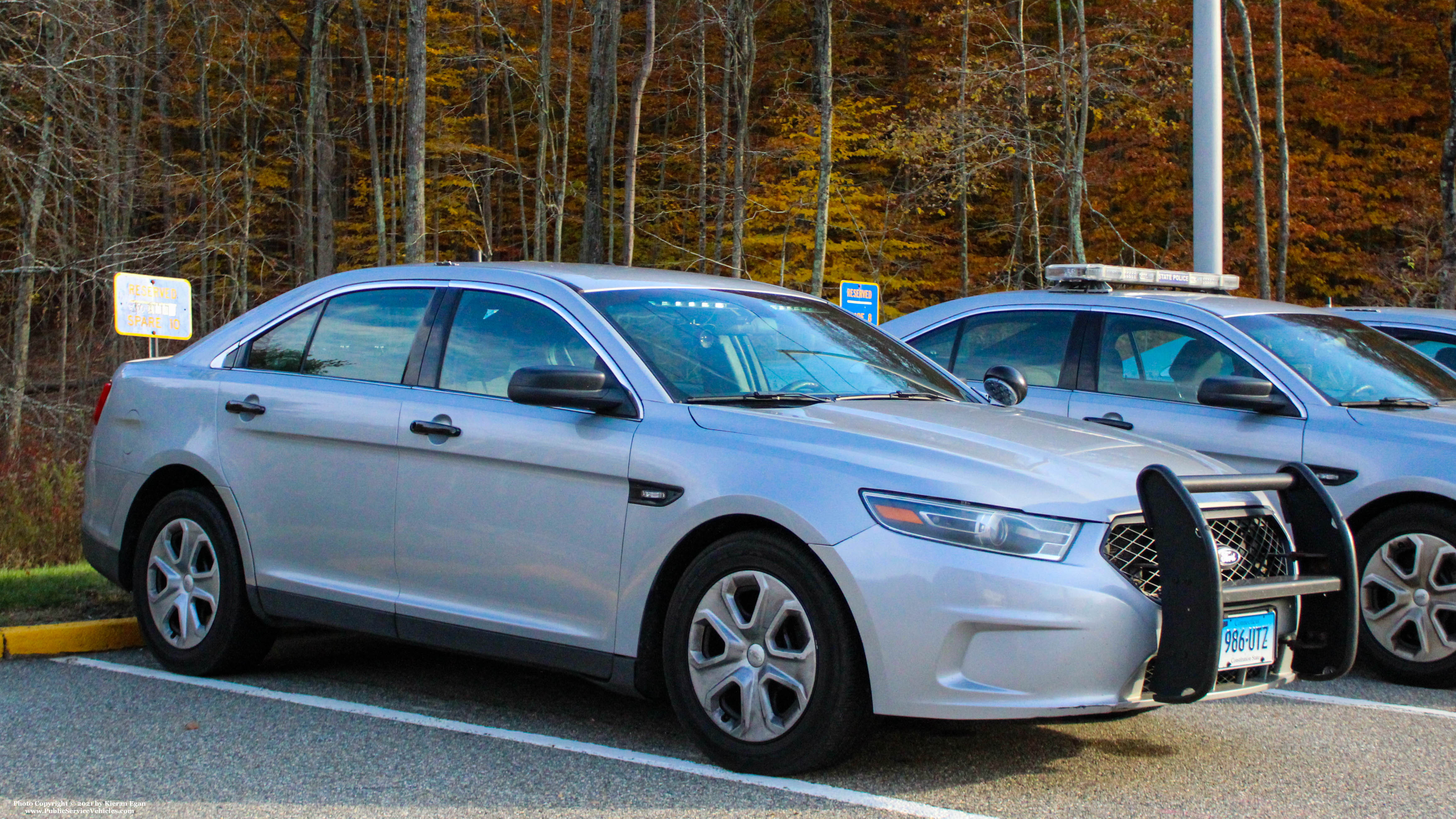 A photo  of Connecticut State Police
            Cruiser 986, a 2013-2019 Ford Police Interceptor Sedan             taken by Kieran Egan