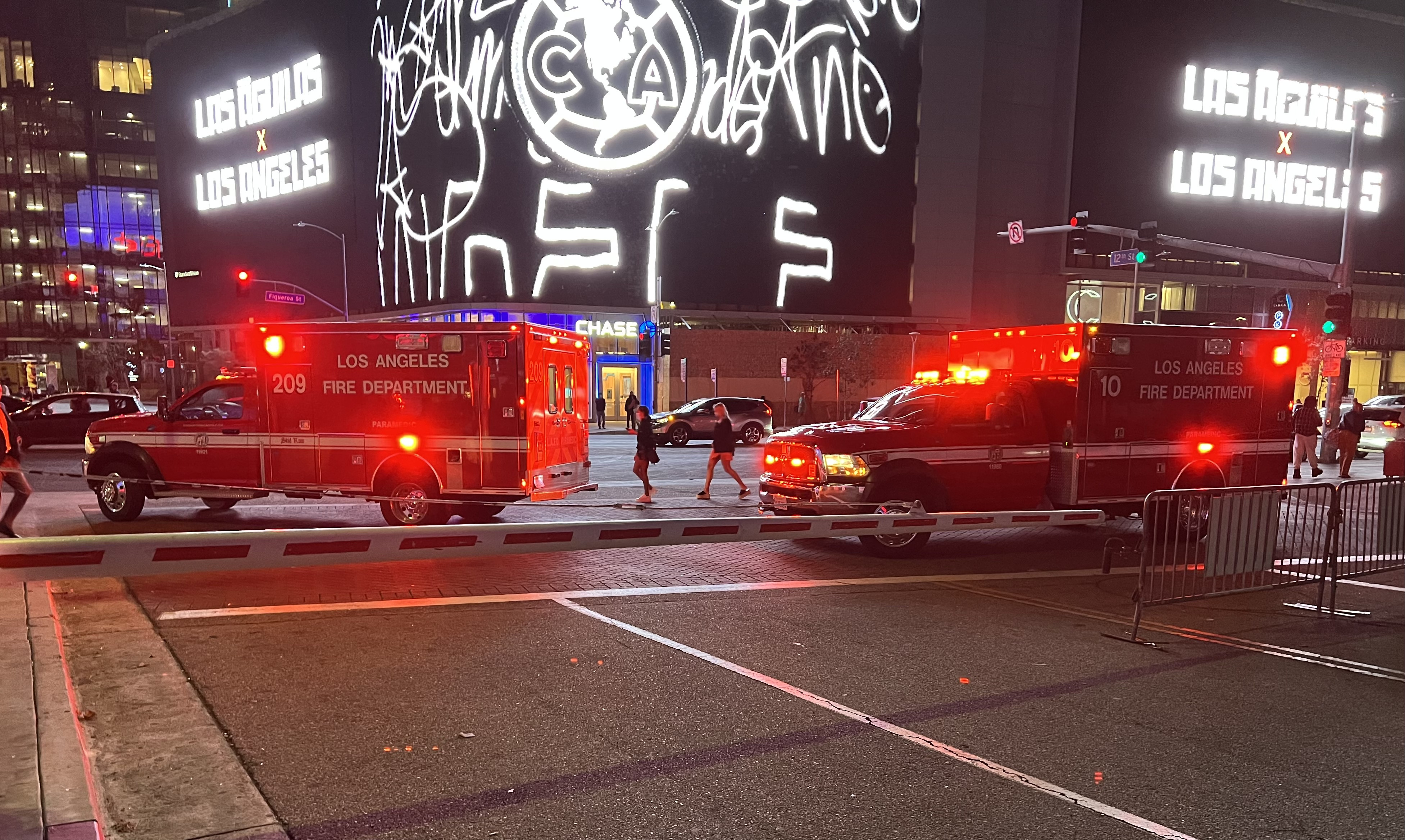A photo  of Los Angeles Fire
            Rescue 10, a 2011 RAM 4500/Braun Northwest              taken by @riemergencyvehicles