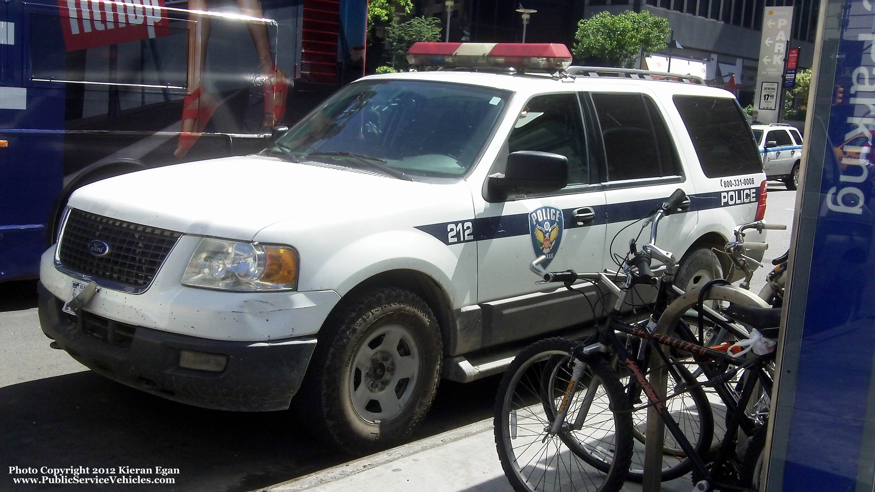 A photo  of Amtrak Police
            Cruiser 212, a 2003-2006 Ford Expedition             taken by Kieran Egan